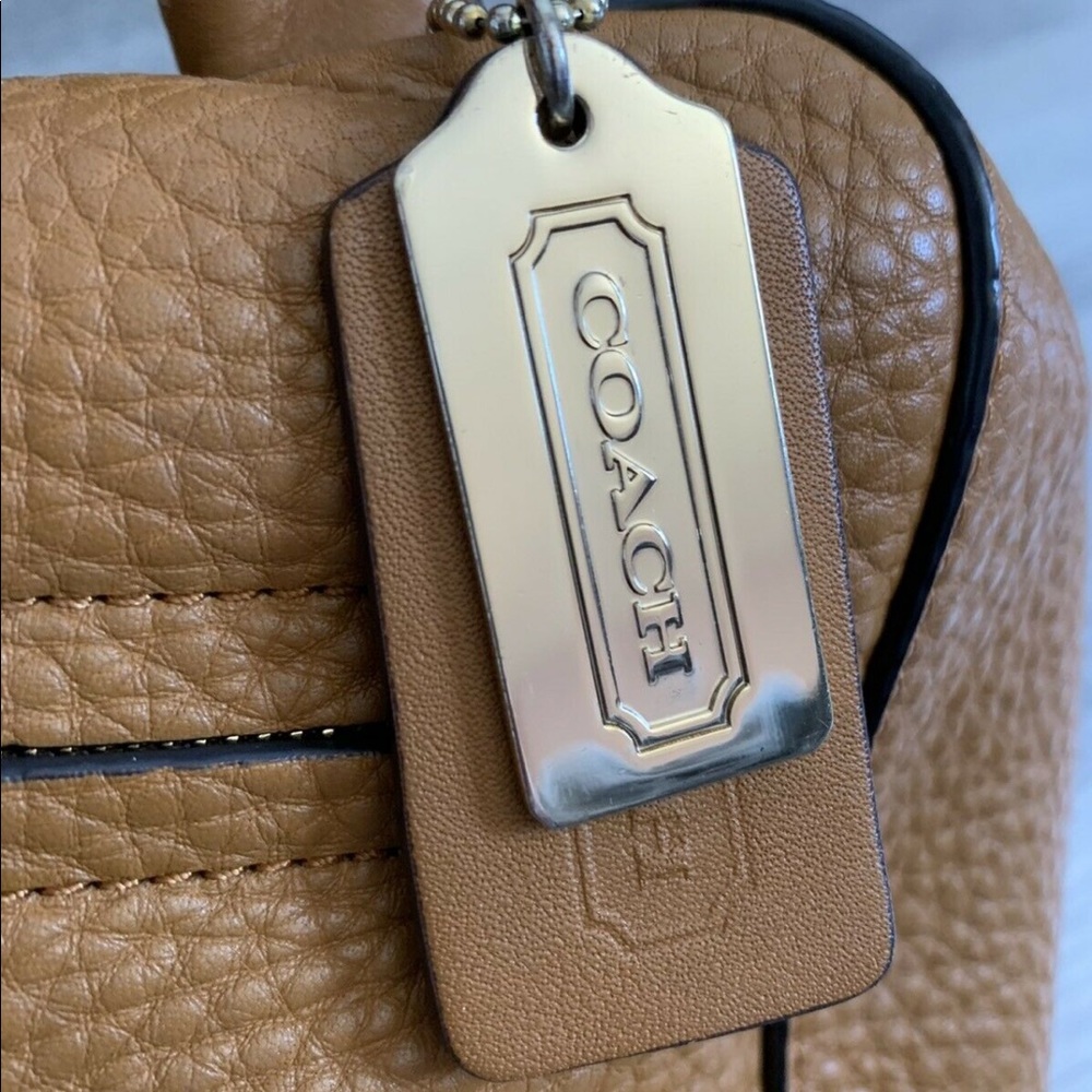 Coach purse - Picture 5 of 6